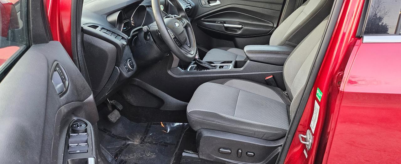 2017 Ford Escape 4WD 4dr SE - Photo #6