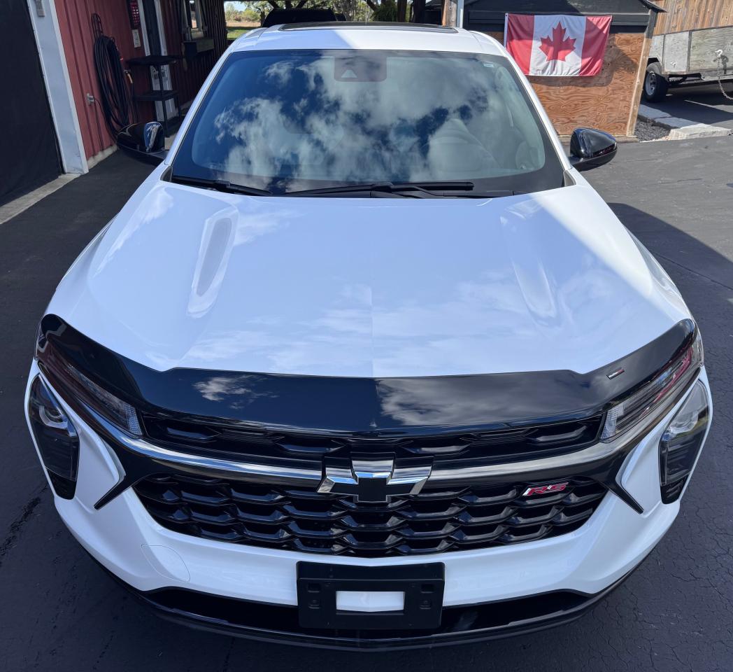 2024 Chevrolet Trax 1RS Photo2