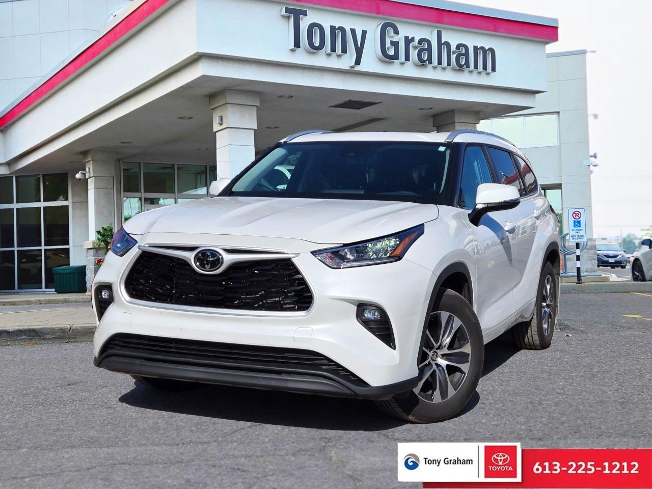 Used 2024 Toyota Highlander XLE for sale in Ottawa, ON