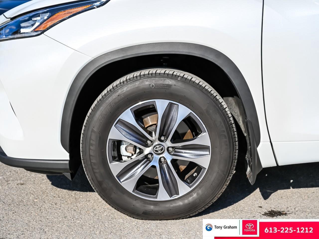 2024 Toyota Highlander XLE Photo