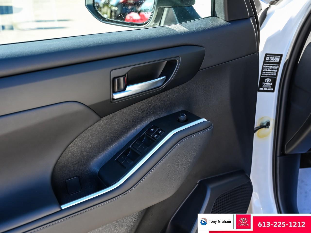 2024 Toyota Highlander XLE Photo