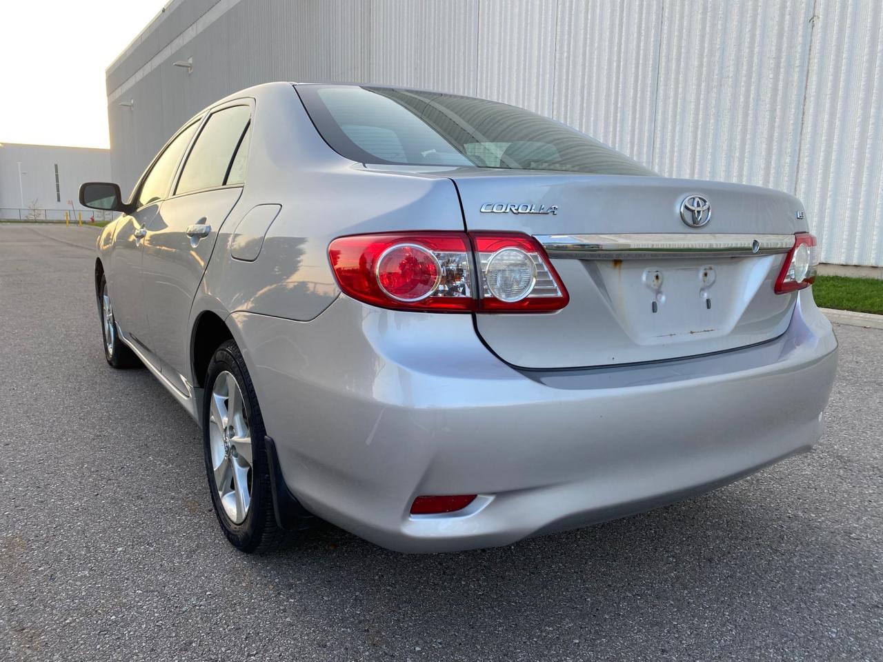 2011 Toyota Corolla LE - Photo #5
