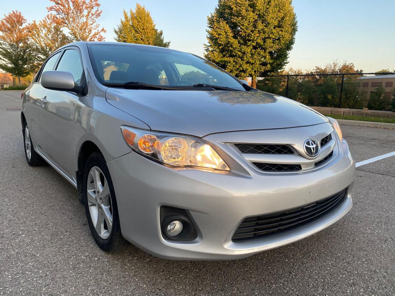 2011 Toyota Corolla LE - Photo #4