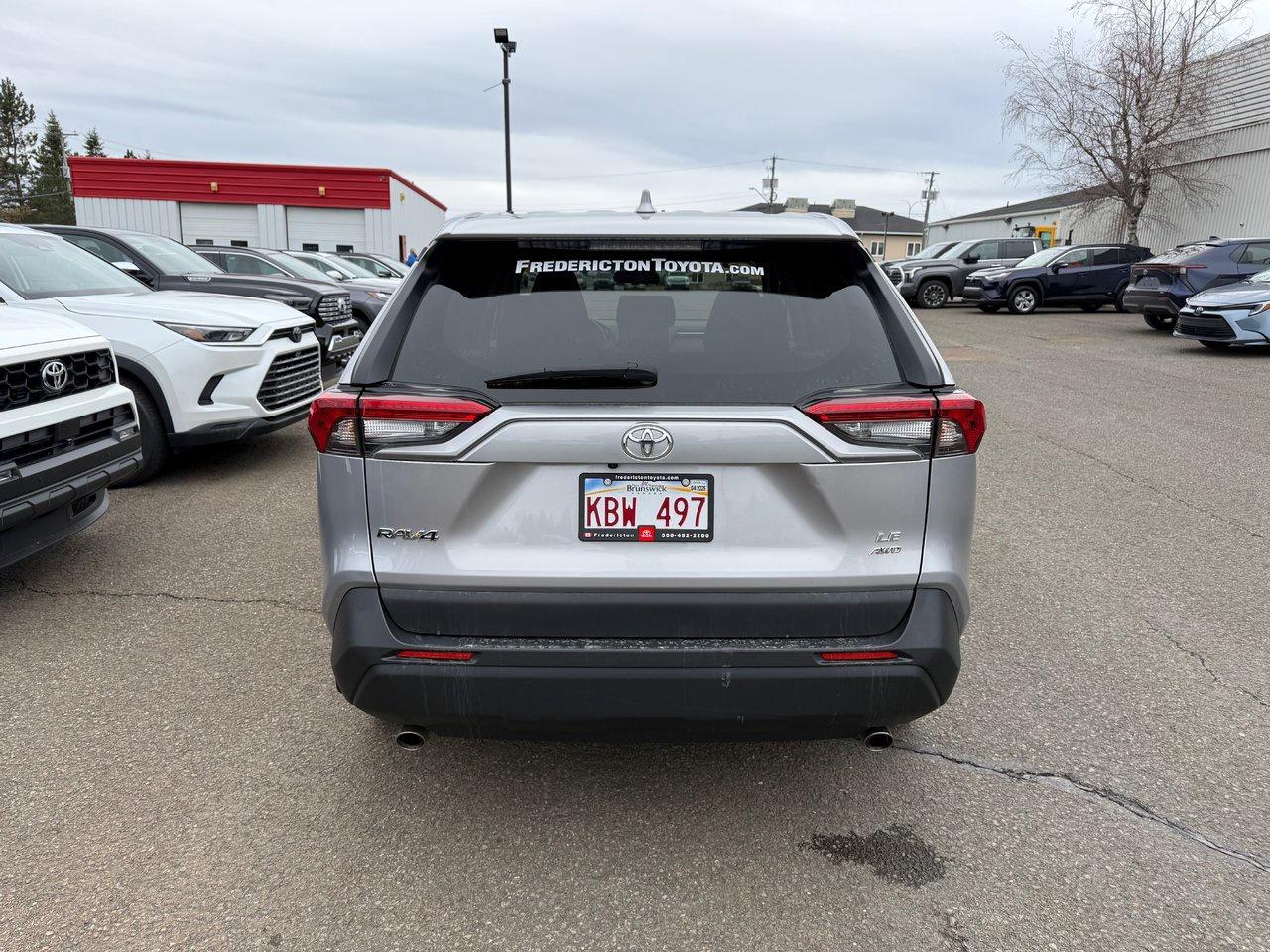 2023 Toyota RAV4 LE Photo