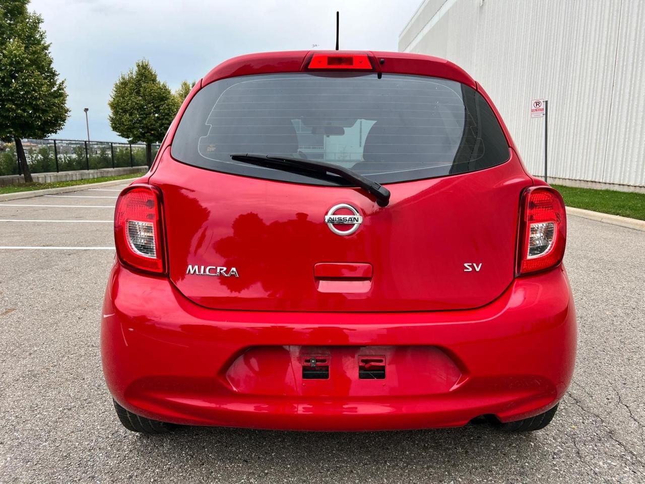 2016 Nissan Micra SV - Photo #7
