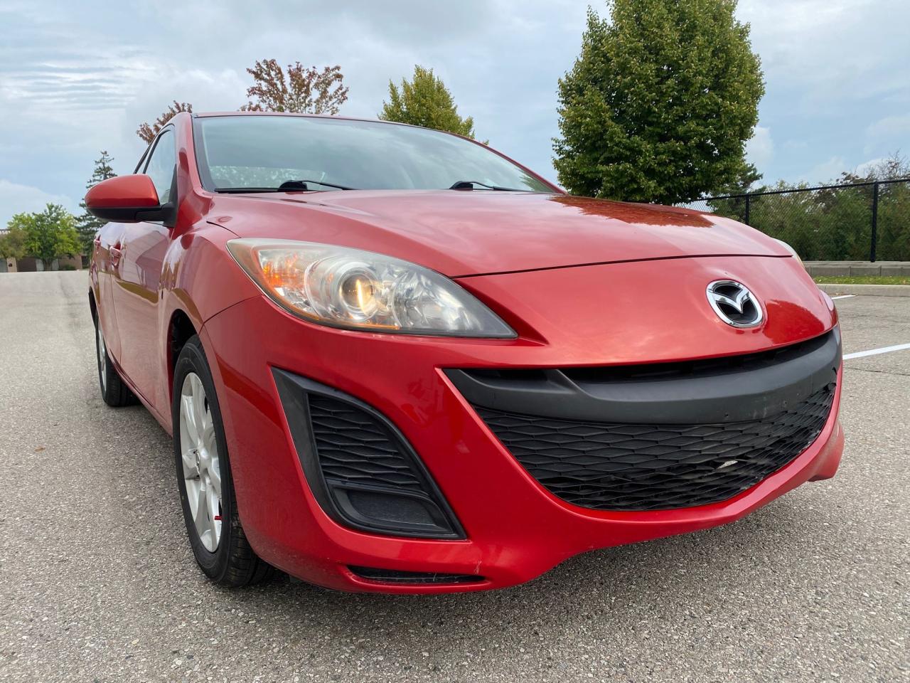 2011 Mazda MAZDA3 GX - Photo #3