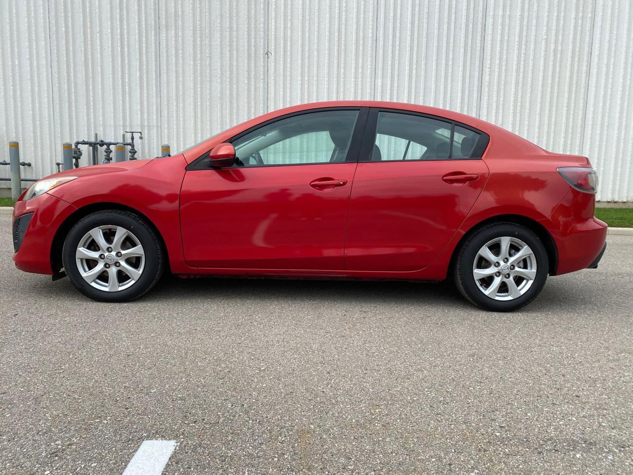 2011 Mazda MAZDA3 GX - Photo #6
