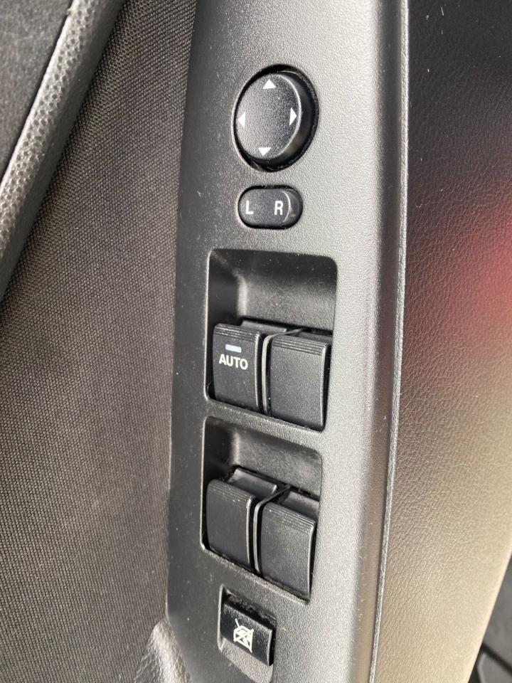 2011 Mazda MAZDA3 GX - Photo #13
