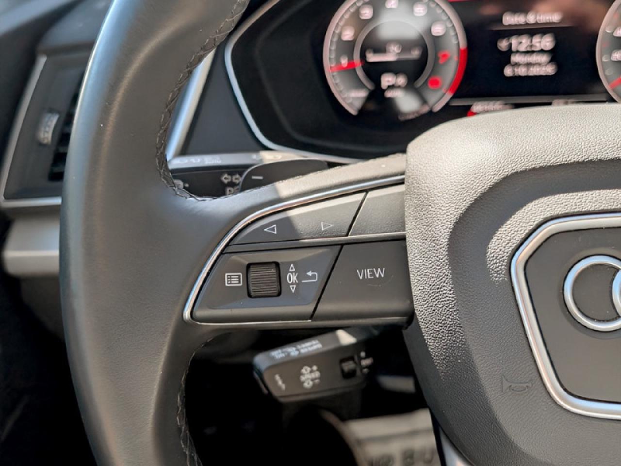 2024 Audi Q5 45 Progressiv S-Line  **S LINE - VERY CLEAN** Photo