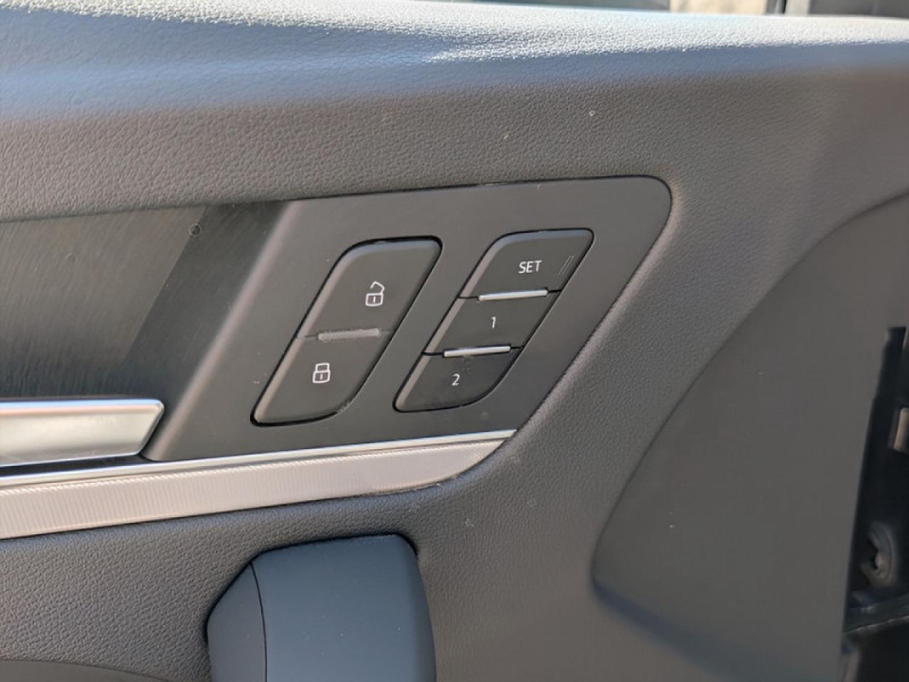 2024 Audi Q5 45 Progressiv S-Line  **S LINE - VERY CLEAN** Photo