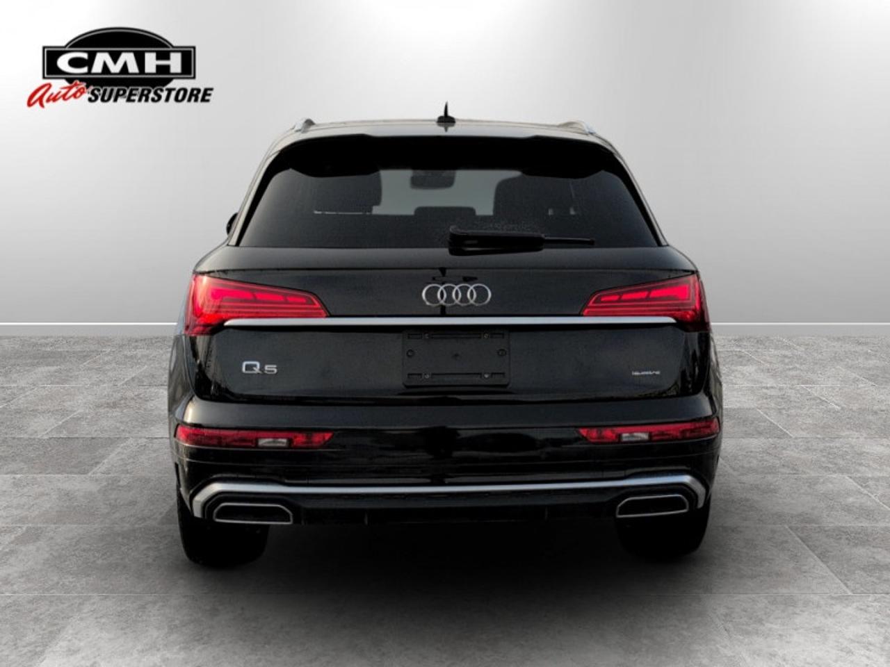 2024 Audi Q5 45 Progressiv S-Line  **S LINE - VERY CLEAN** Photo