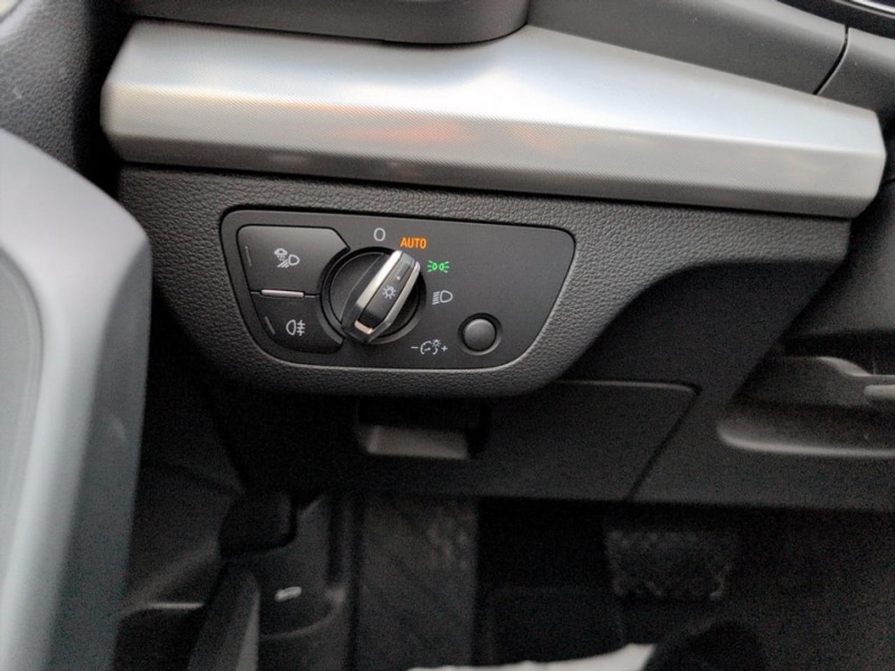 2024 Audi Q5 45 Progressiv S-Line  **S LINE - VERY CLEAN** Photo