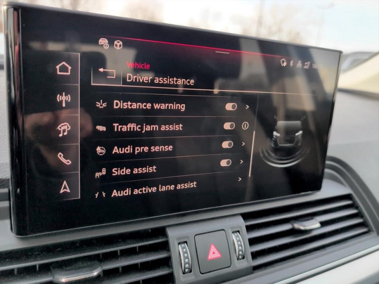 2024 Audi Q5 45 Progressiv S-Line  **S LINE - VERY CLEAN** Photo