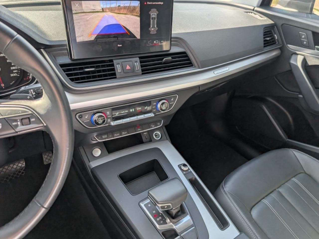 2024 Audi Q5 Komfort 45 TFSI quattro  **HTD SW - PWR GATE** Photo