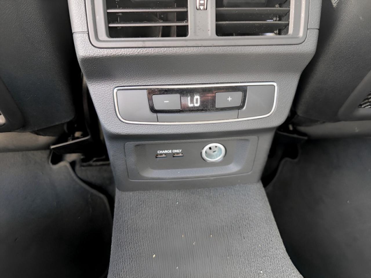 2024 Audi Q5 Komfort 45 TFSI quattro  **HTD SW - PWR GATE** Photo