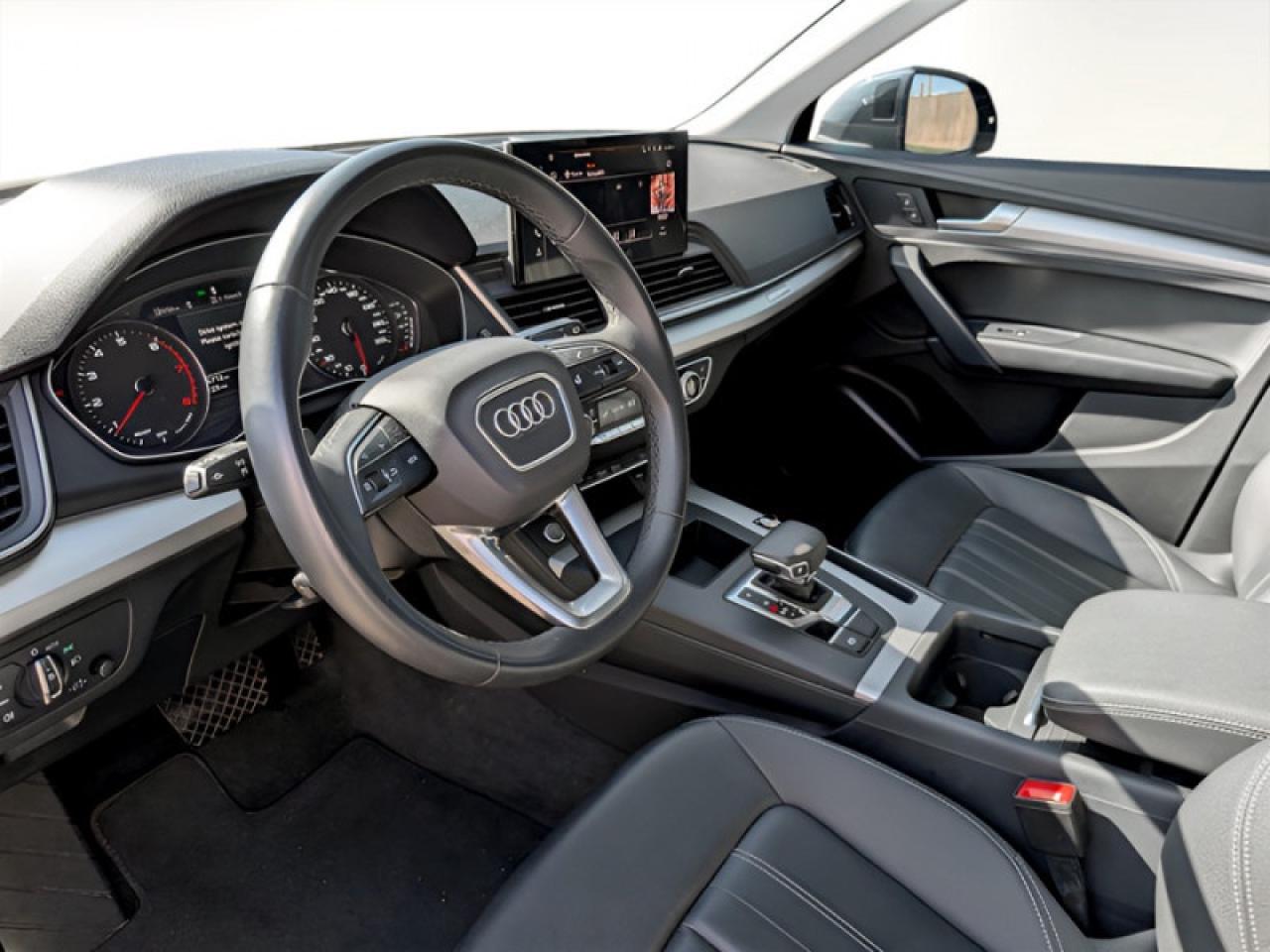 2024 Audi Q5 Komfort 45 TFSI quattro  **HTD SW - PWR GATE** Photo
