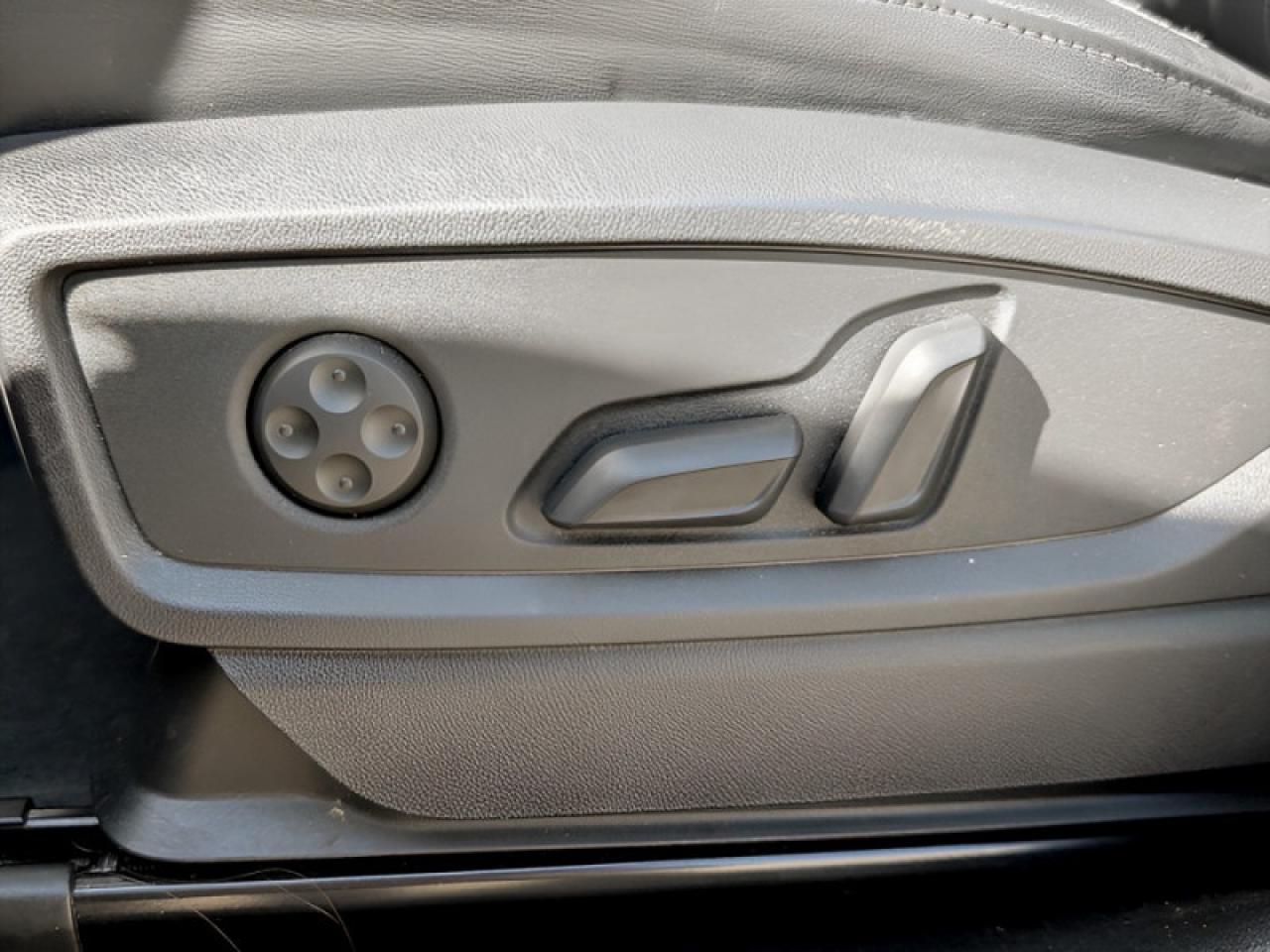 2024 Audi Q5 Komfort 45 TFSI quattro  **HTD SW - PWR GATE** Photo