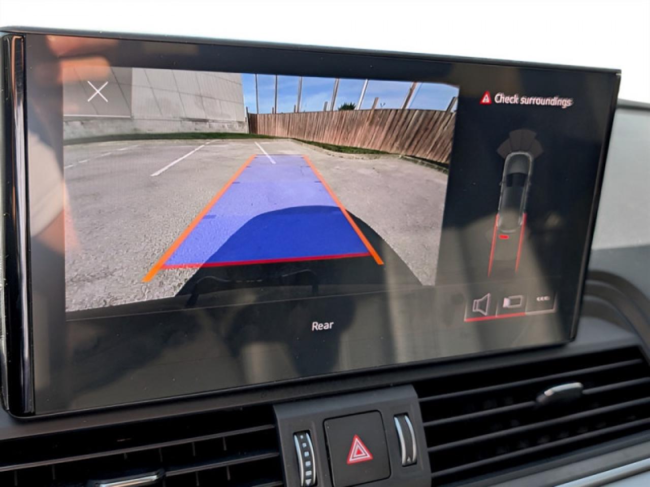 2024 Audi Q5 Komfort 45 TFSI quattro  **HTD SW - PWR GATE** Photo