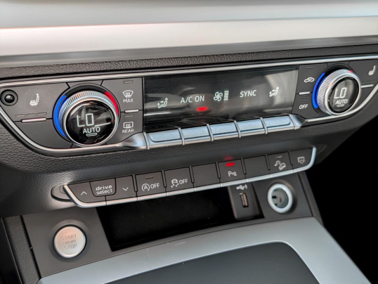 2024 Audi Q5 Komfort 45 TFSI quattro  **HTD SW - PWR GATE** Photo