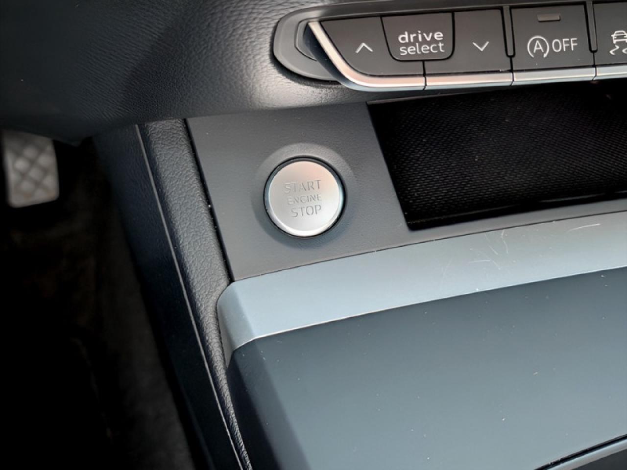 2024 Audi Q5 Komfort 45 TFSI quattro  **HTD SW - PWR GATE** Photo