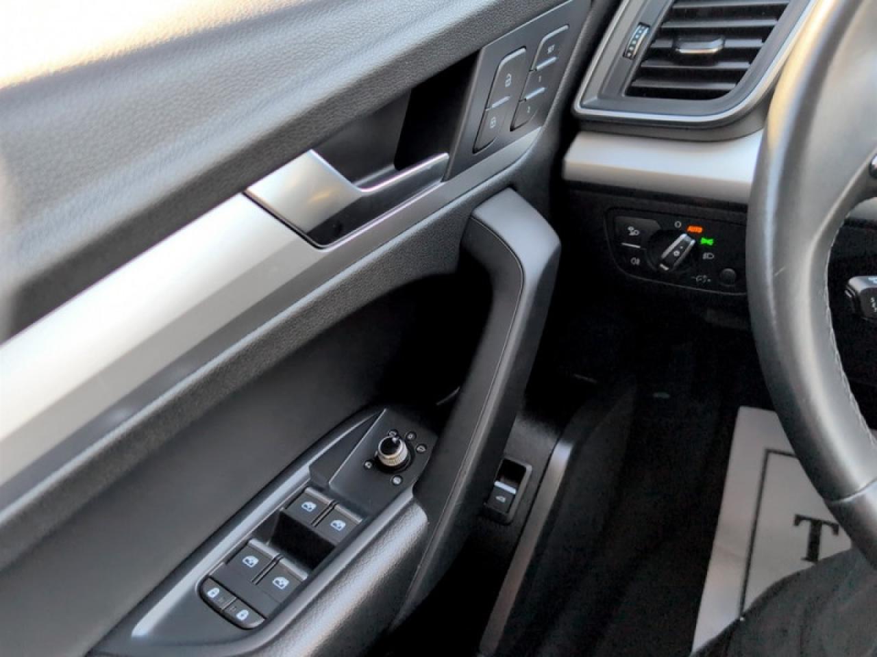 2024 Audi Q5 Komfort 45 TFSI quattro  **HTD SW - PWR GATE** Photo