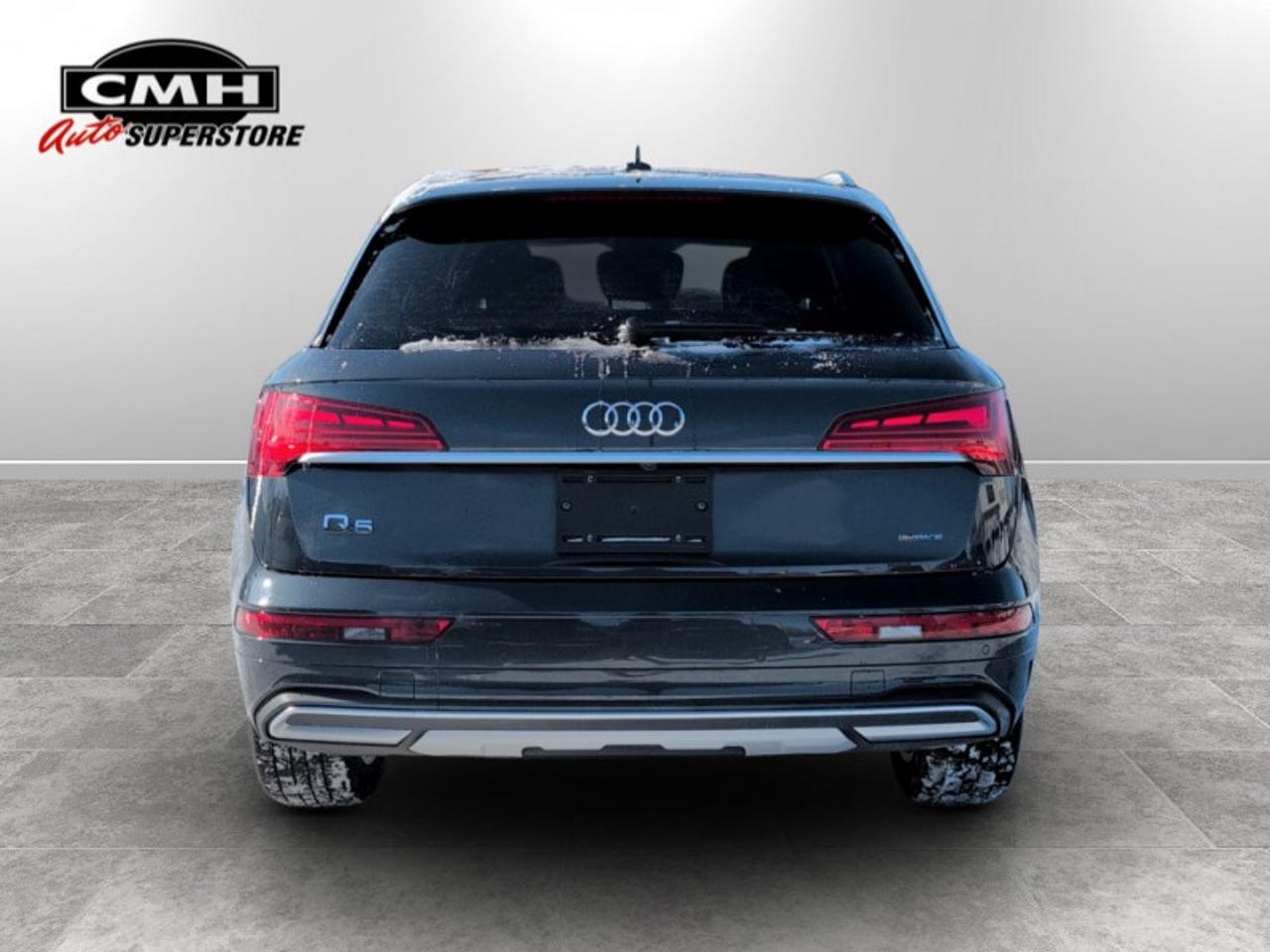 2024 Audi Q5 Komfort 45 TFSI quattro  **HTD SW - PWR GATE** Photo