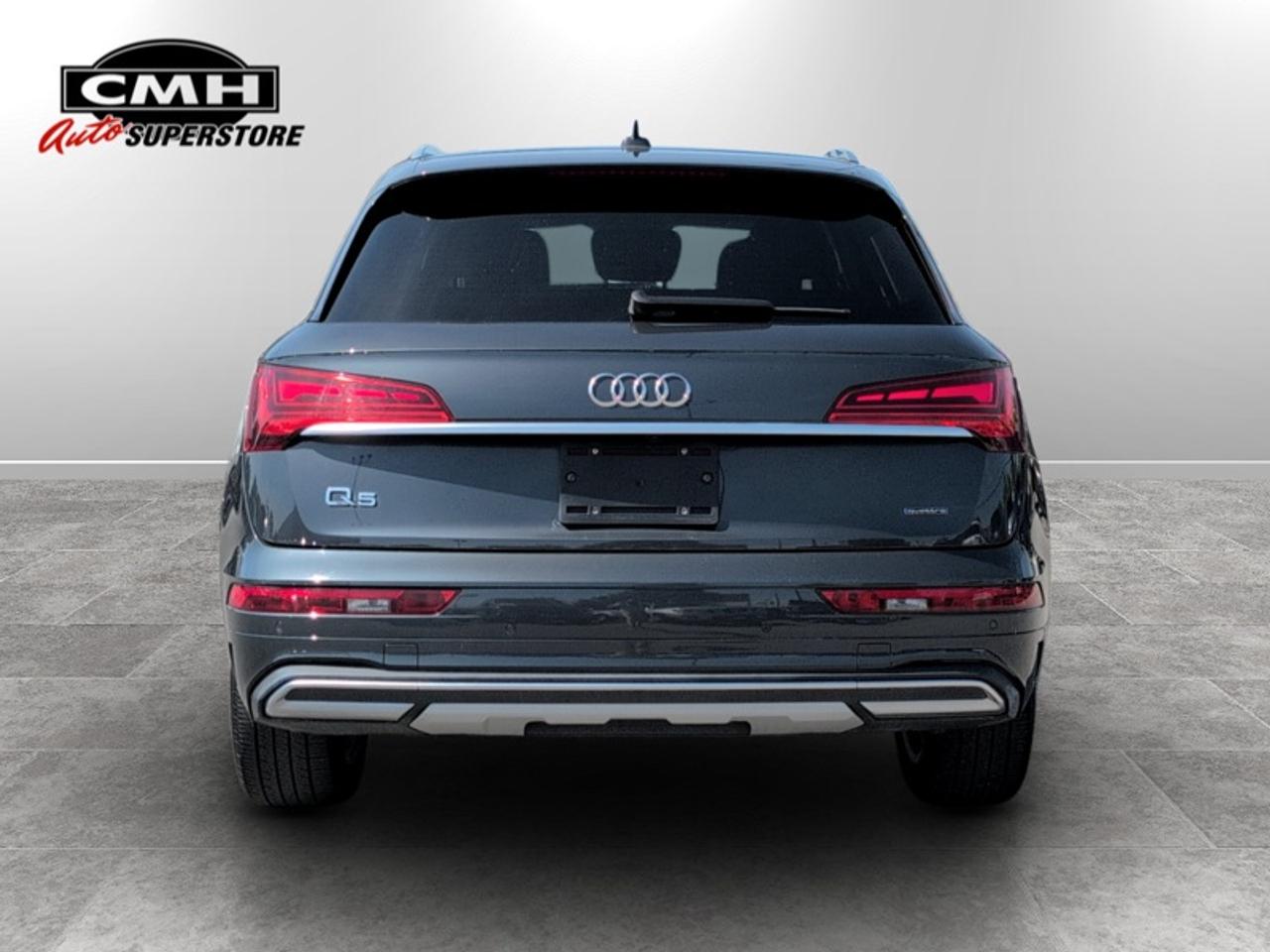2024 Audi Q5 Komfort 45 TFSI quattro  *CLEARANCE PRICE* Photo3