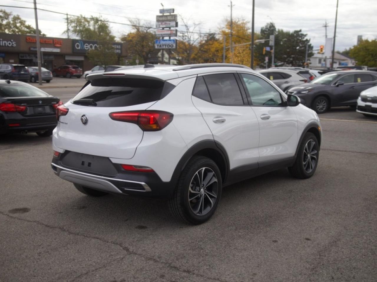 2023 Buick Encore GX Essence  **LEATHER - HTD SW** Photo3