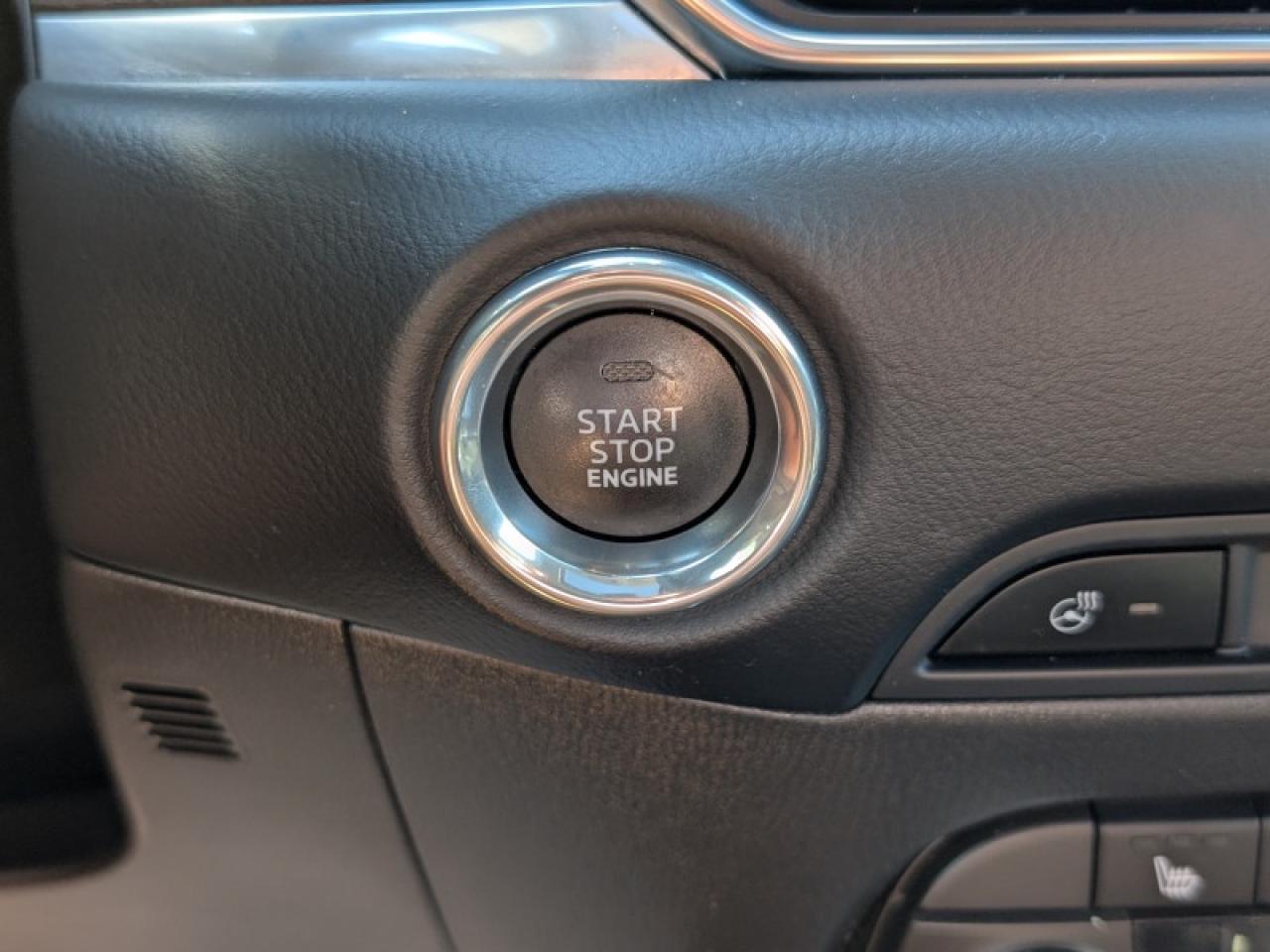 2023 Mazda CX-5 GT Sport Design  **SUNROOF - HEADS UP DISP.** Photo