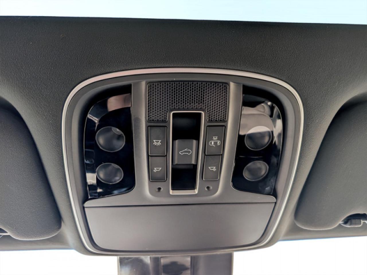 2019 Kia Sorento SX Limited  **LOW KMS - 3.3L V6** Photo