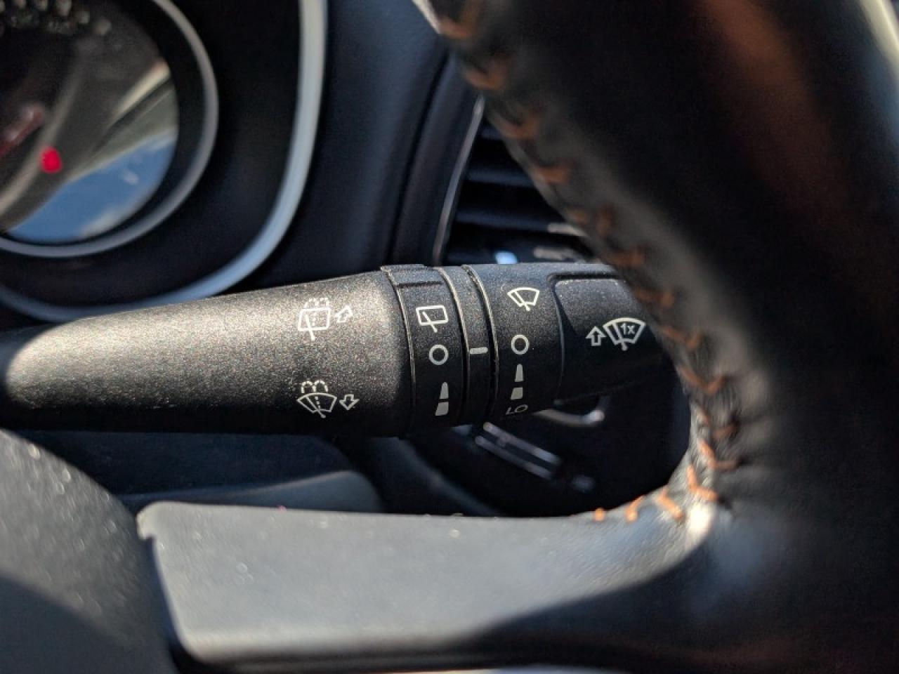 2021 Jeep Compass North  **REM START - APPLE CP** Photo