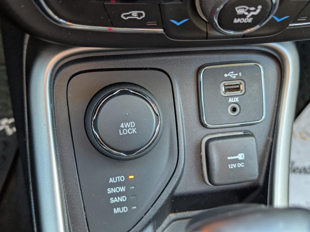 2021 Jeep Compass North  **REM START - APPLE CP** Photo