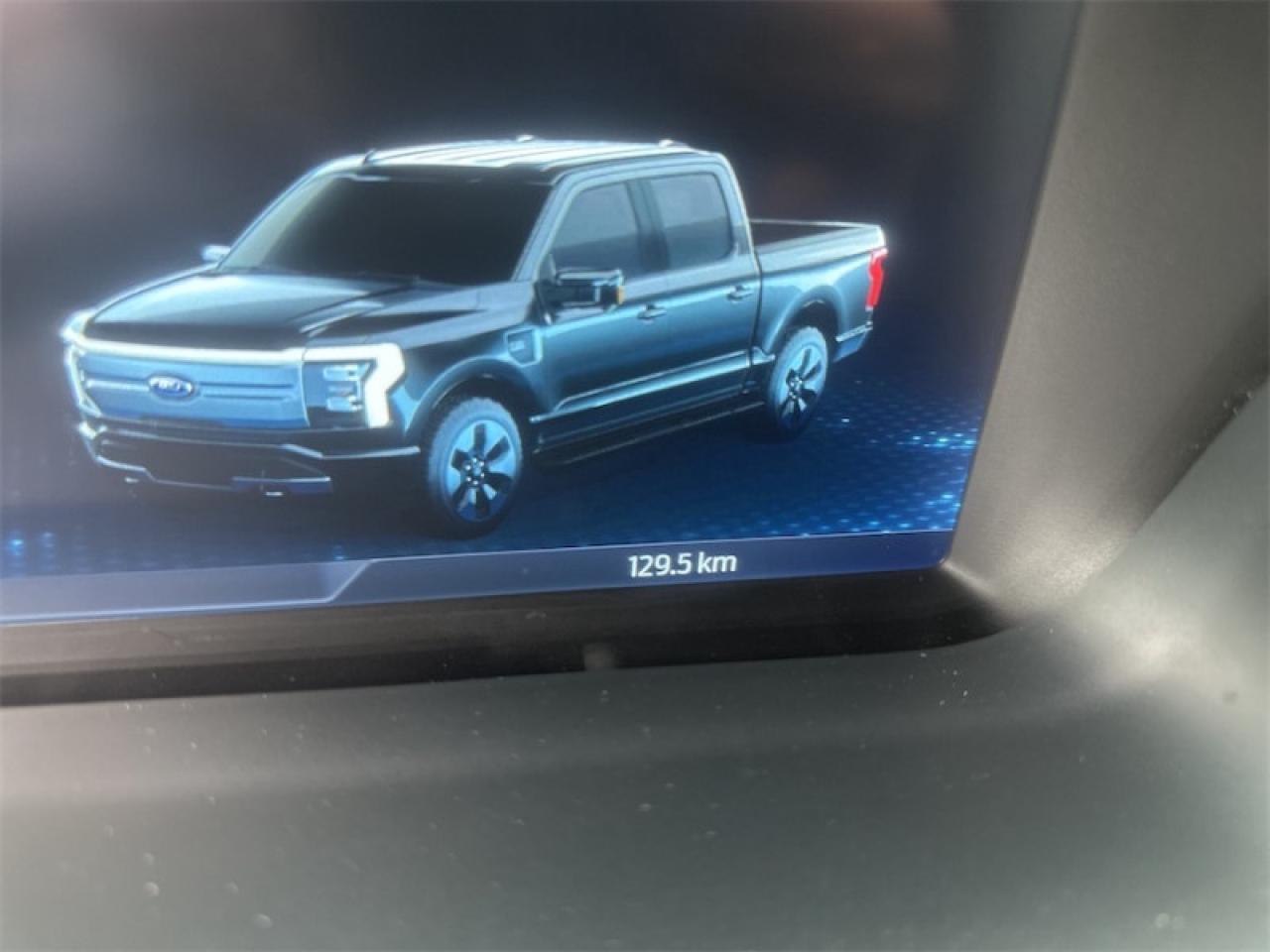 2025 Ford F-150 Lightning Flash Photo5