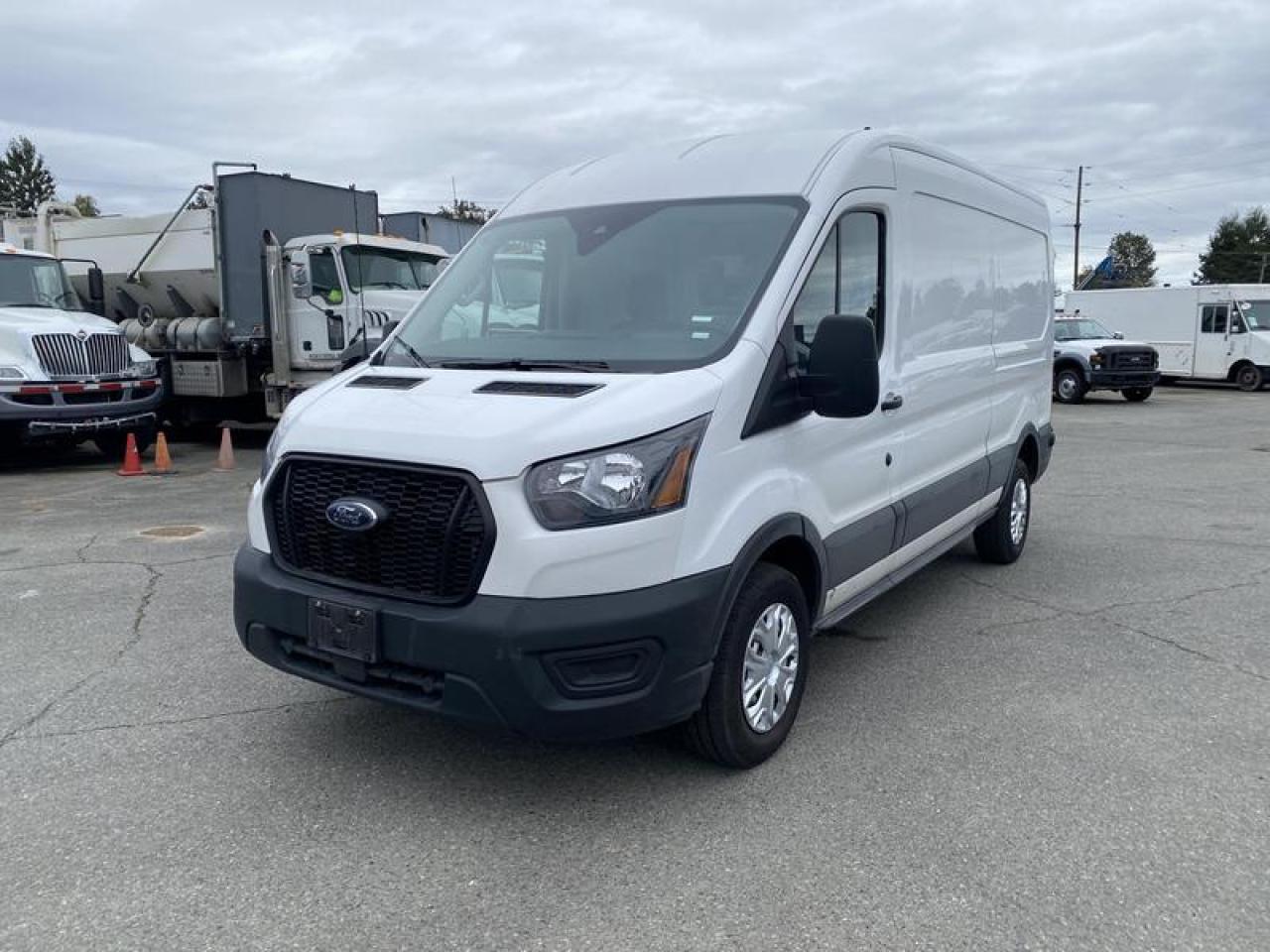 Used 2024 Ford Transit 250 Van Medium  Roof Cargo Van for sale in Burnaby, BC
