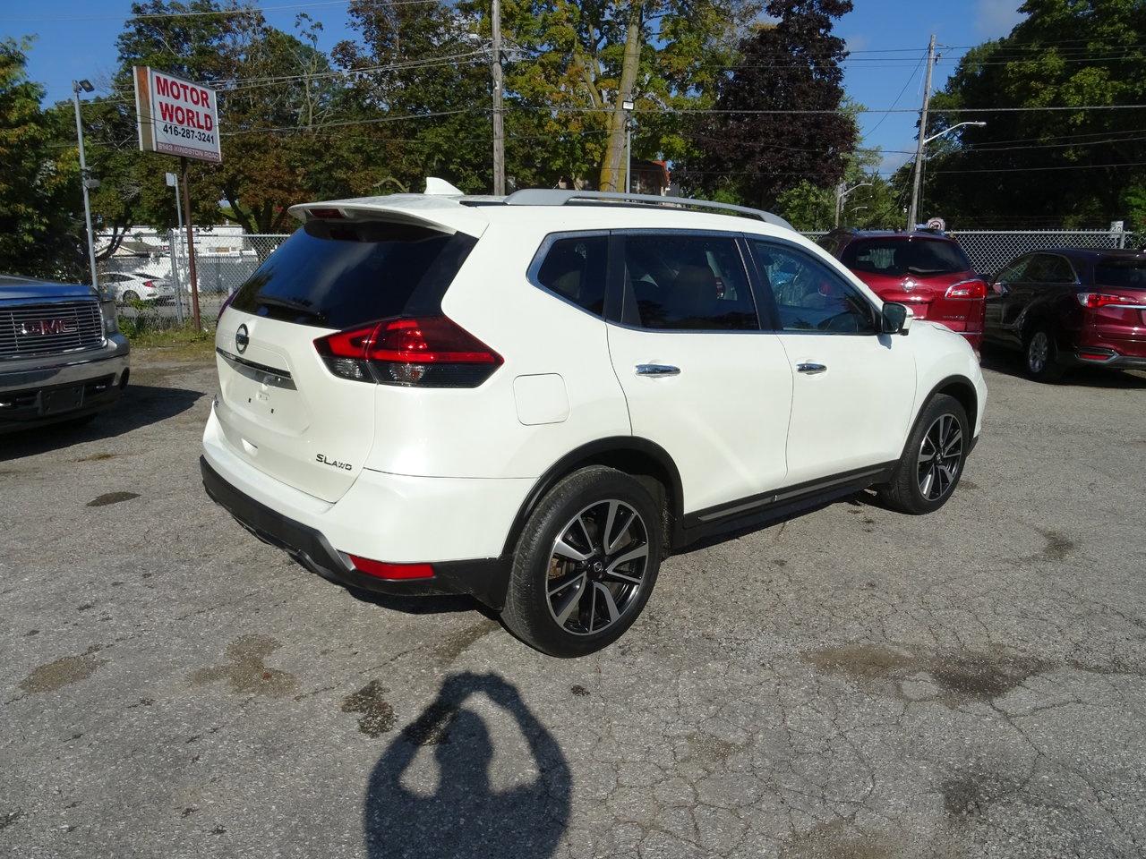 2018 Nissan Rogue SL - Photo #6