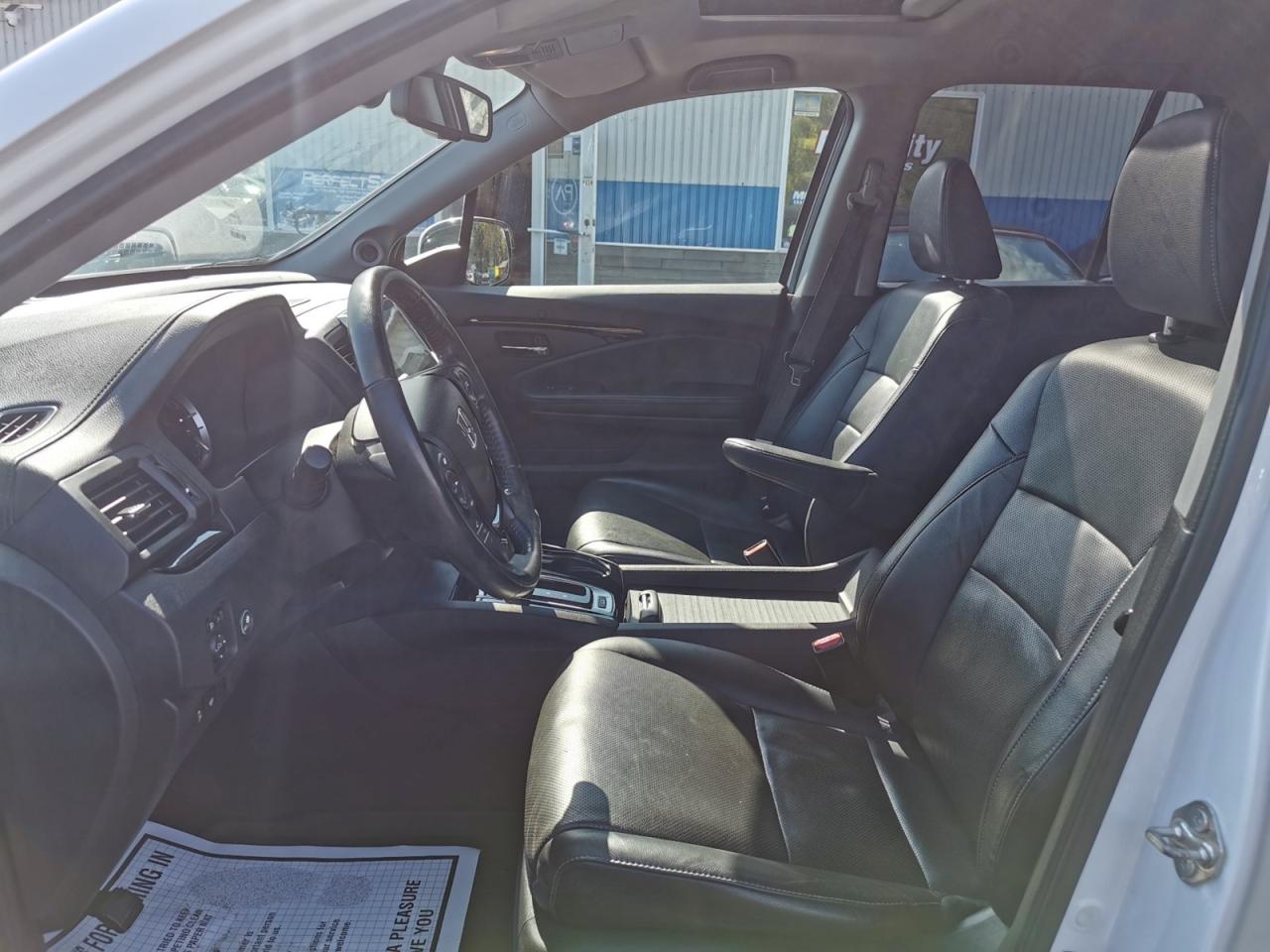 2018 Honda Ridgeline RTL - Photo #11
