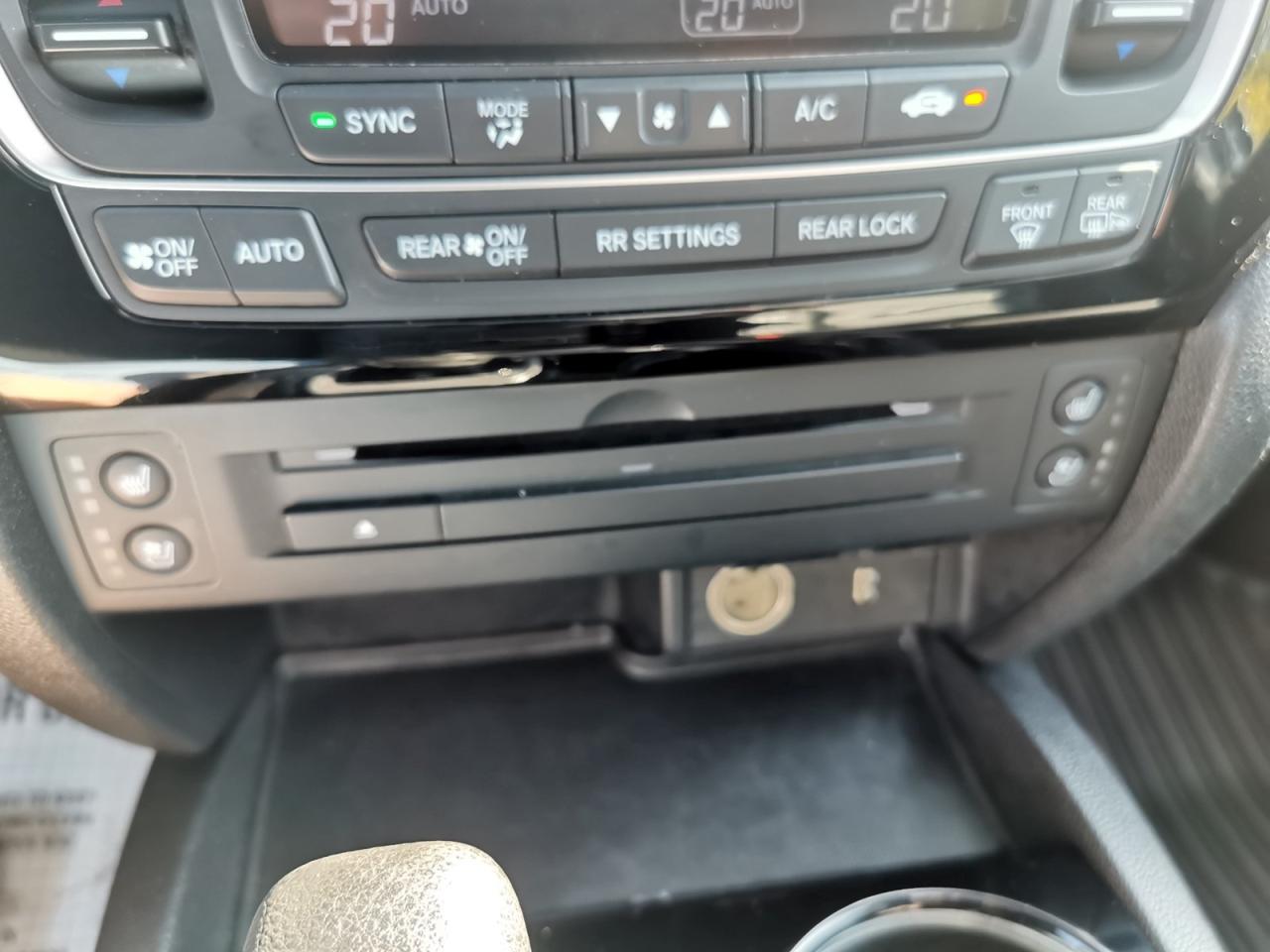 2018 Honda Ridgeline RTL - Photo #28