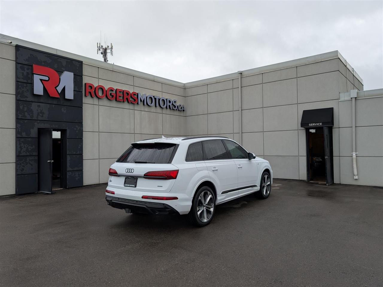 2022 Audi Q7 PROGRESSIV QTRO - 7 PASS - NAVI - PANO ROOF - TECH FEATS