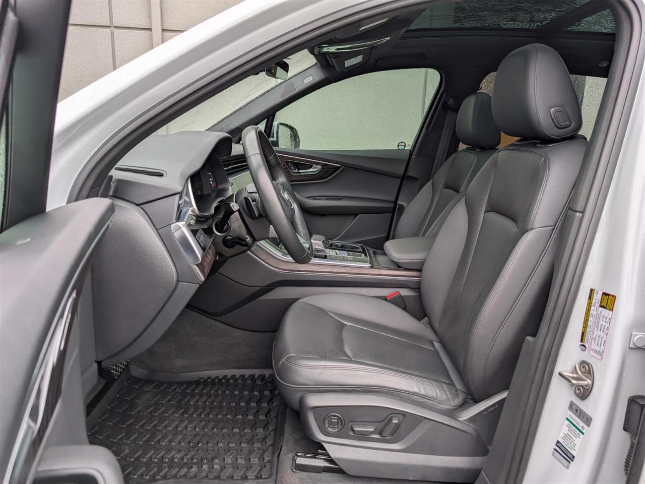 2022 Audi Q7 PROGRESSIV QTRO - 7 PASS - NAVI - PANO ROOF - TECH FEATS