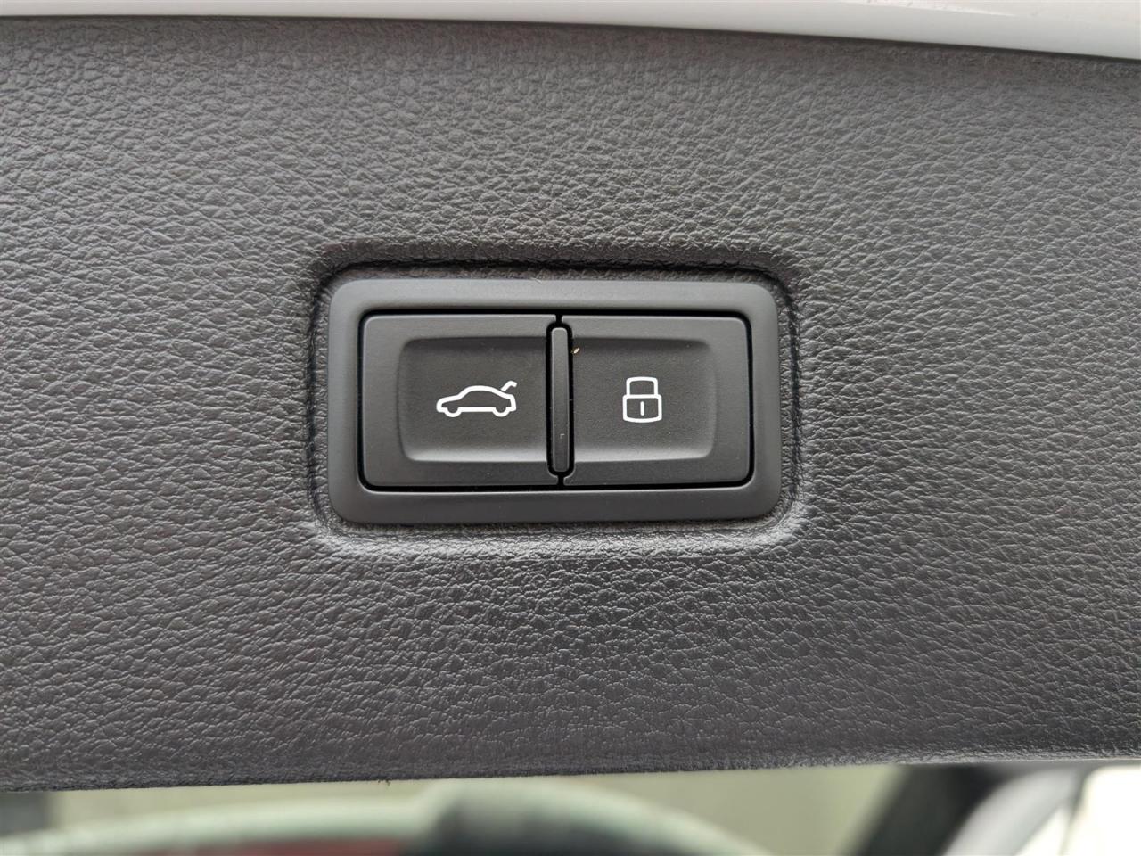 2022 Audi Q7 PROGRESSIV QTRO - 7 PASS - NAVI - PANO ROOF - TECH FEATS