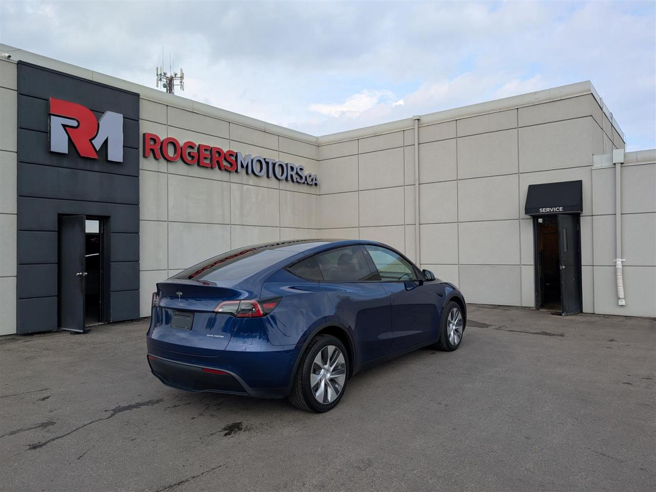 2021 Tesla Model Y LONG RANGE AWD - DUAL MOTOR