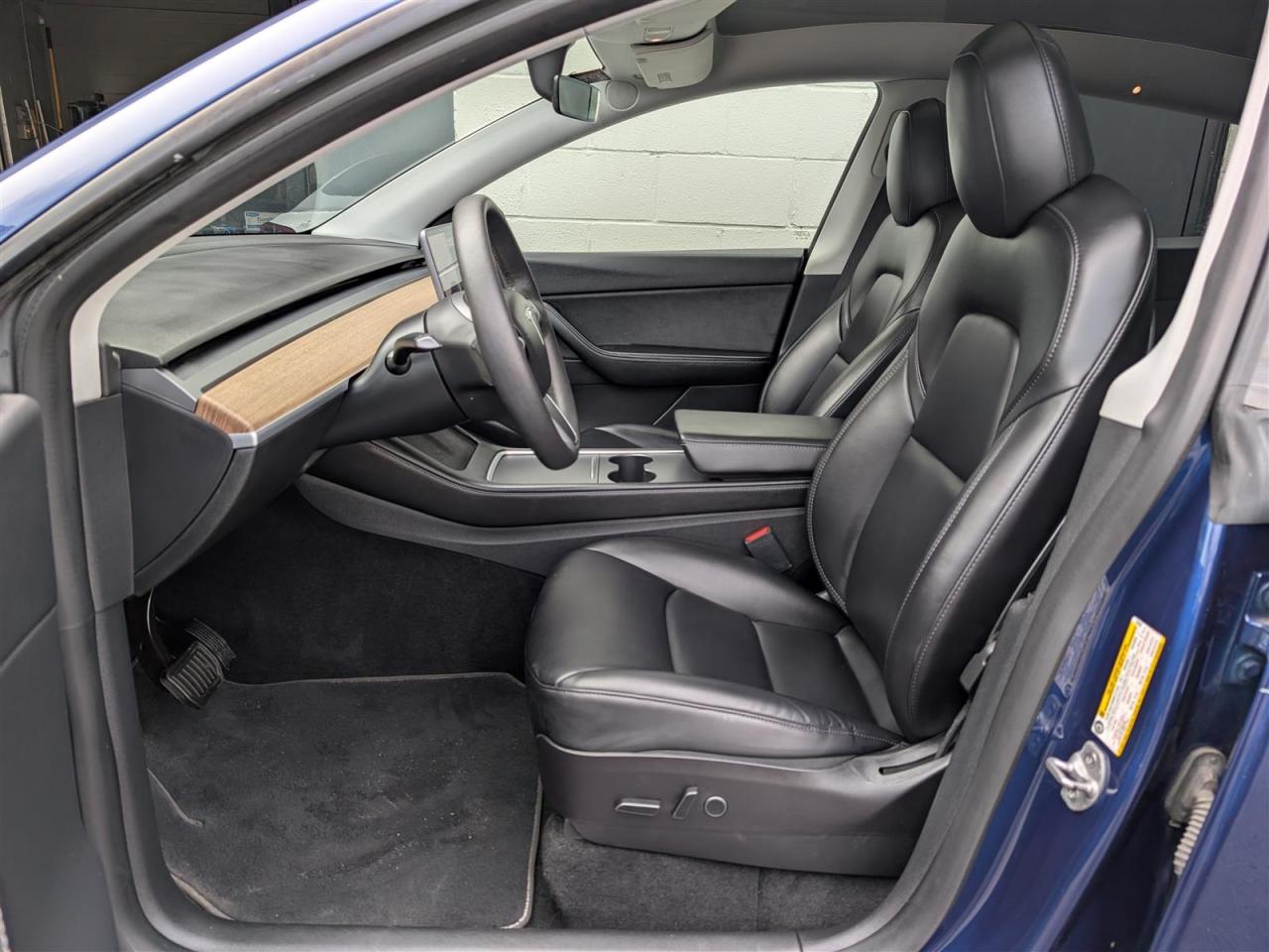 2021 Tesla Model Y LONG RANGE AWD - DUAL MOTOR