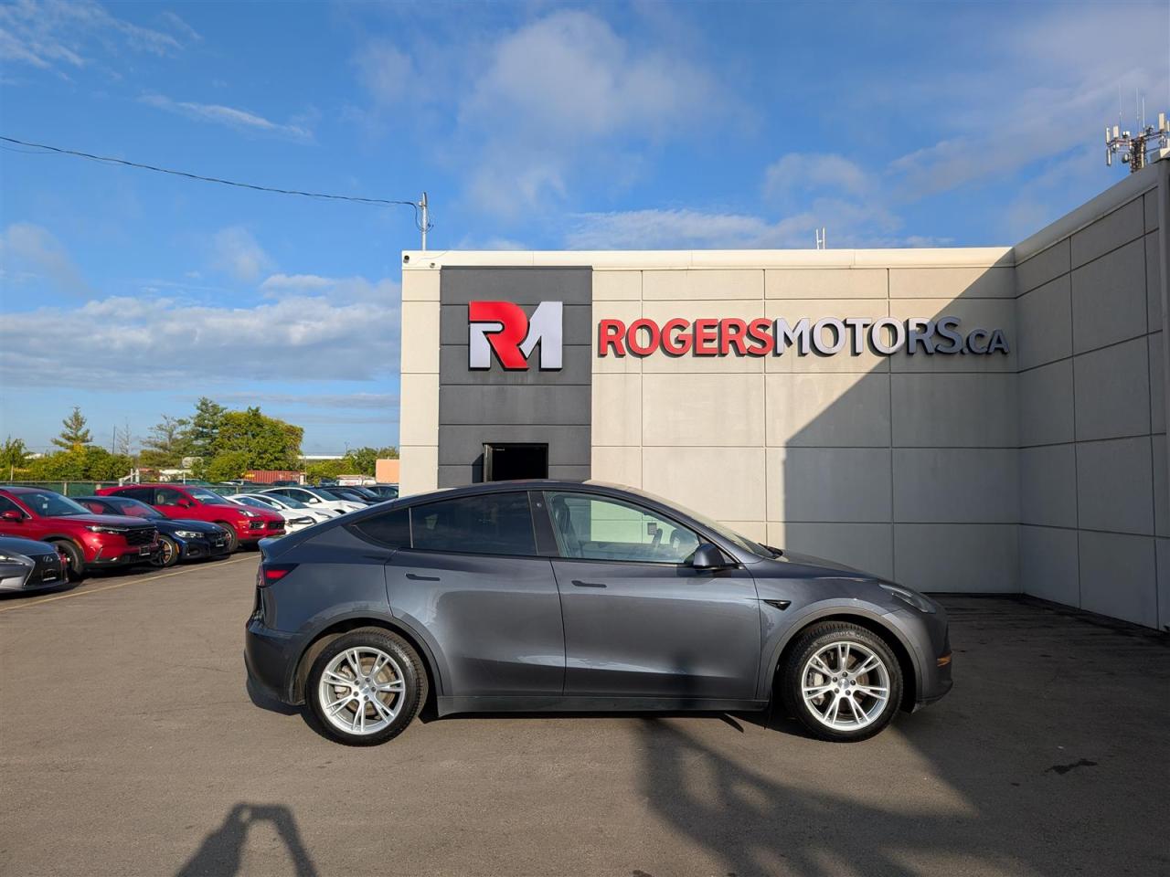 2021 Tesla Model Y LONG RANGE AWD - DUAL MOTOR