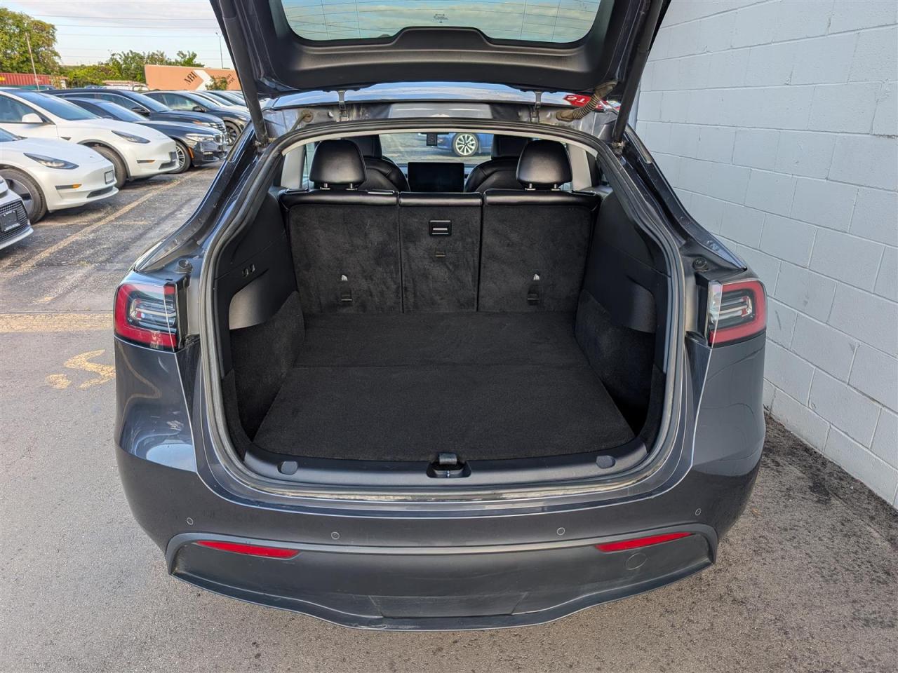 2021 Tesla Model Y LONG RANGE AWD - DUAL MOTOR
