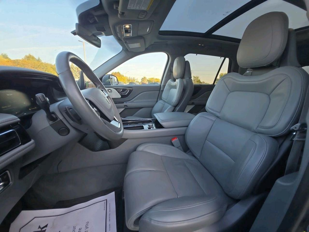 2021 Lincoln Aviator RESERVE, AWD, 22" RIMS, LEATHER, PANO ROOF! Photo