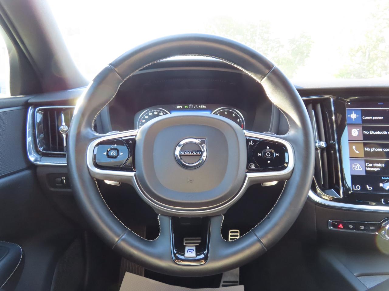 2019 Volvo S60 T6 AWD R-DESIGN - NAVI - LEATHER - SUNROOF !!! Photo