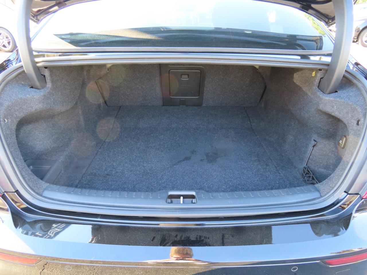 2019 Volvo S60 T6 AWD R-DESIGN - NAVI - LEATHER - SUNROOF !!! Photo