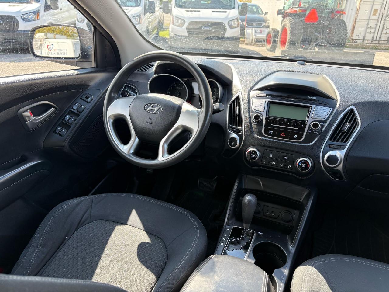 2012 Hyundai Tucson L - Photo #10