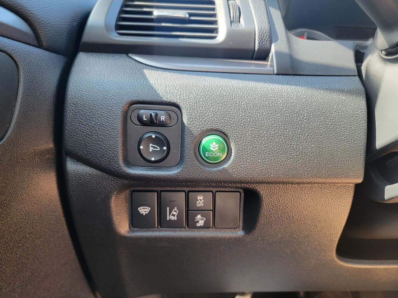 2017 Honda Pilot EX - Photo #20