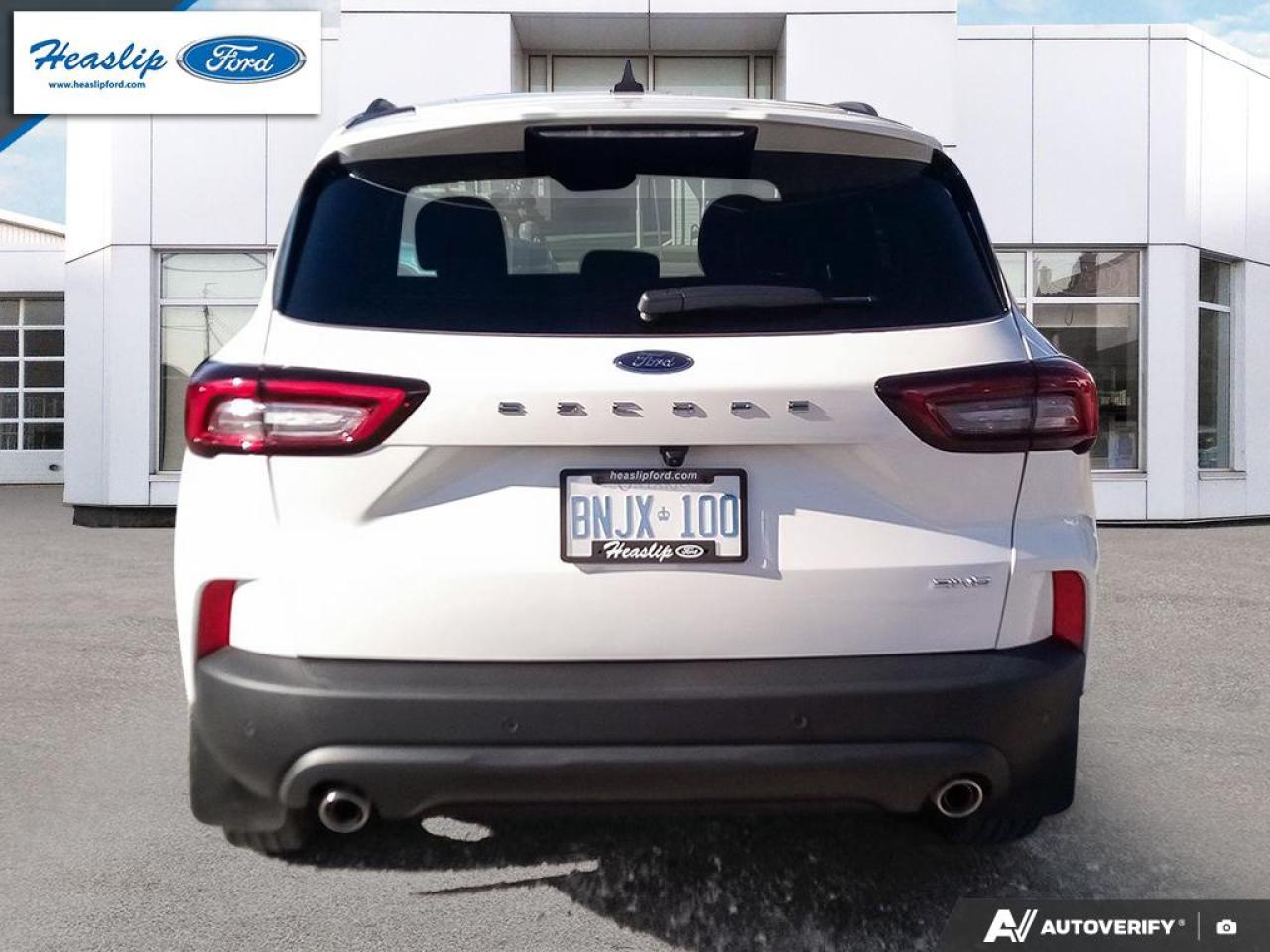 2025 Ford Escape ST-Line Photo4